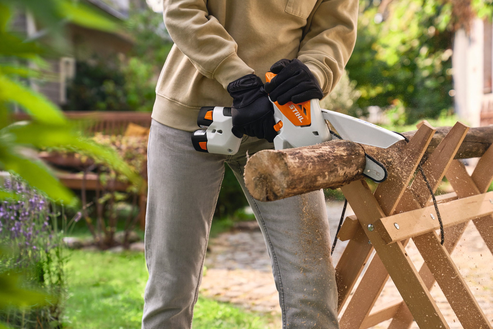 GTA 30 se 2 akumulátory AS 2 a nabíječkou AL 5-2