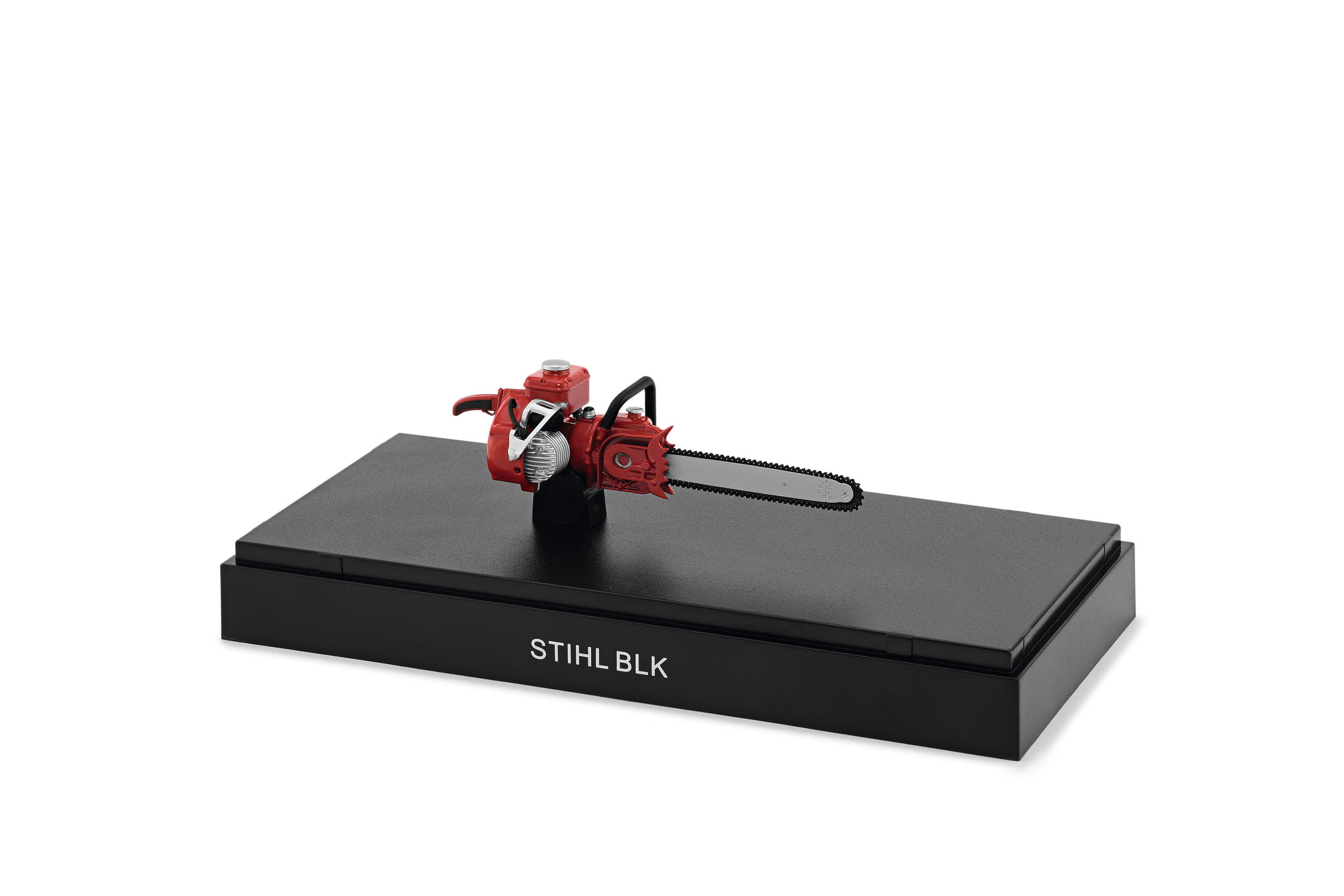 Model pily BLK 1:12