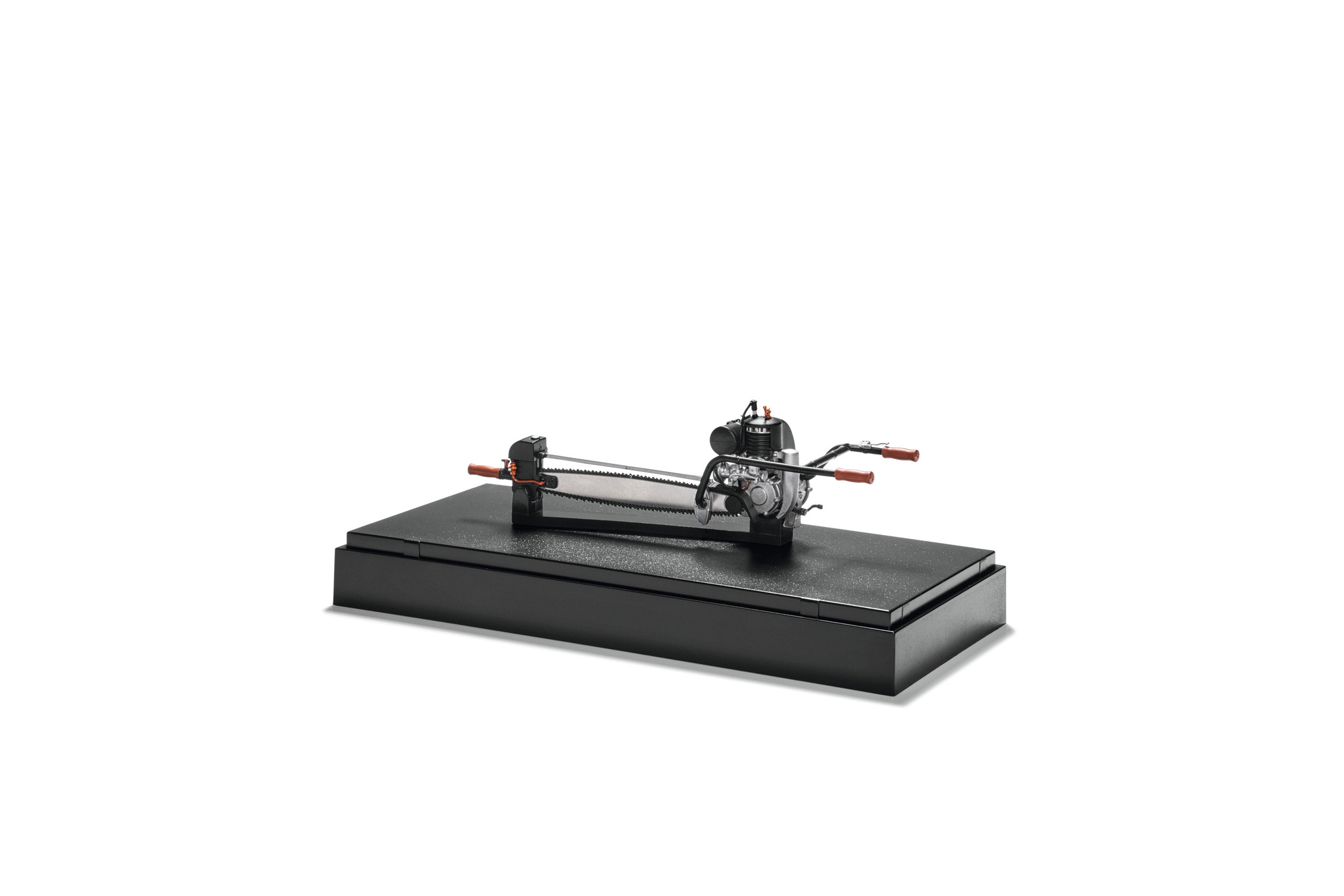Model pily Typ A 1:12