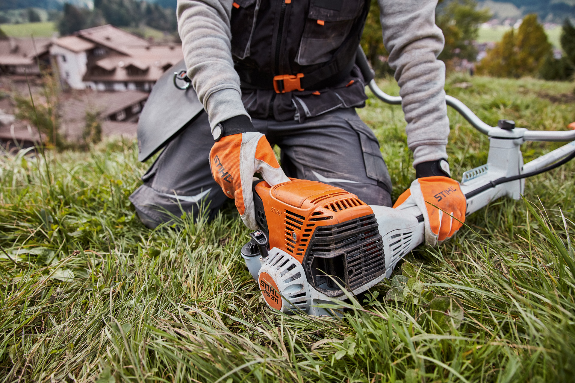 Startování benzínového křovinořezu STIHL FS 311 