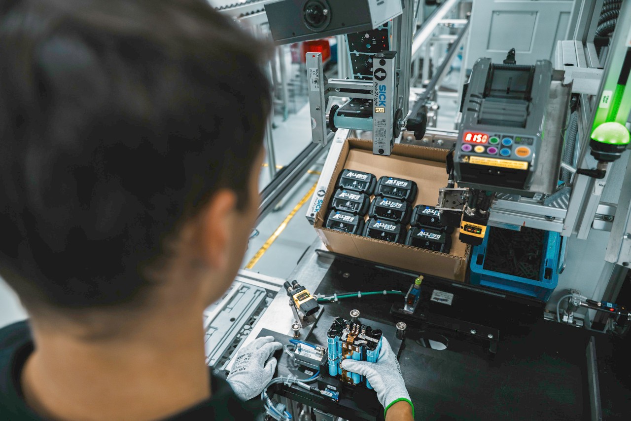 Elektronika je vybavena bezpečnostním zařízením.